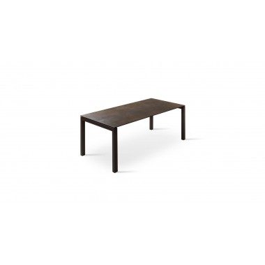 Table Salvia par Musola en exclusivité à l'Entrepôt Contemporain