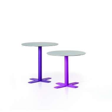 Table Croix en exclusivité à l'Entrepôt Contemporain